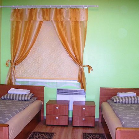 Kagu Hostel Voru Ruang foto